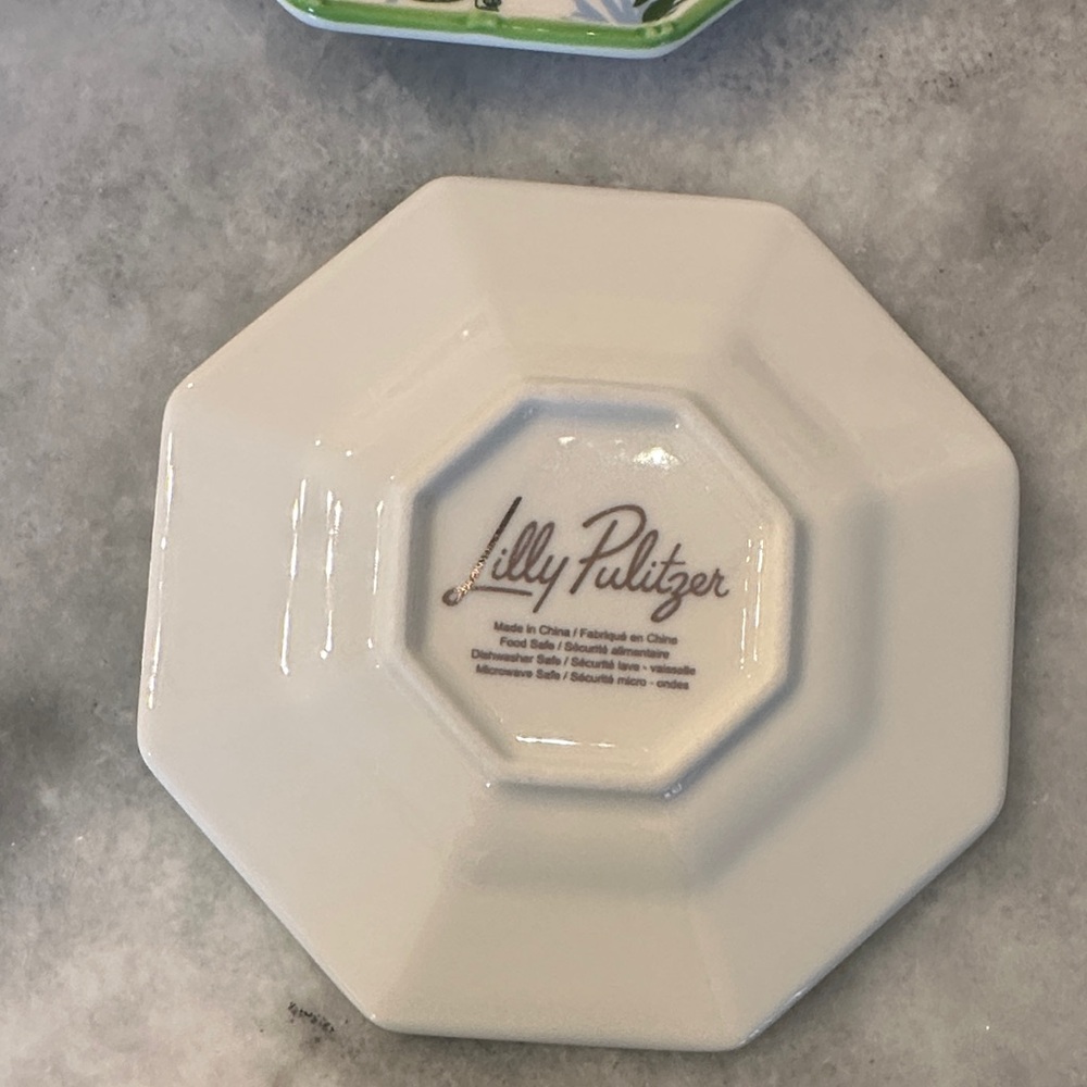 Lilly Pulitzer Green and Blue Leaf Platter Set - Picture 11 of 11